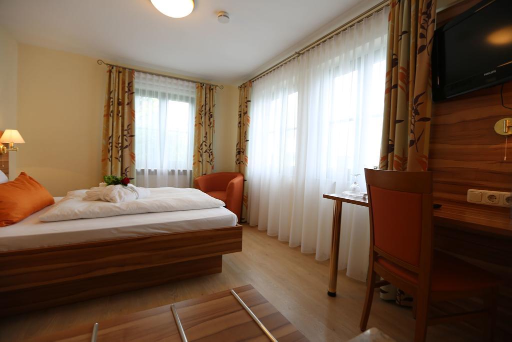 Landhotel Villa Moritz Garni Oberahr Extérieur photo