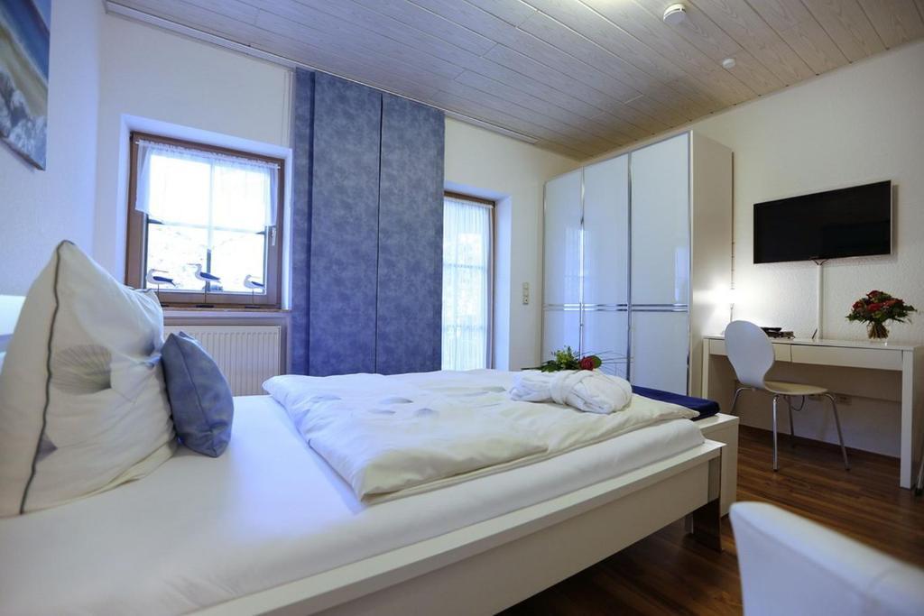 Landhotel Villa Moritz Garni Oberahr Chambre photo