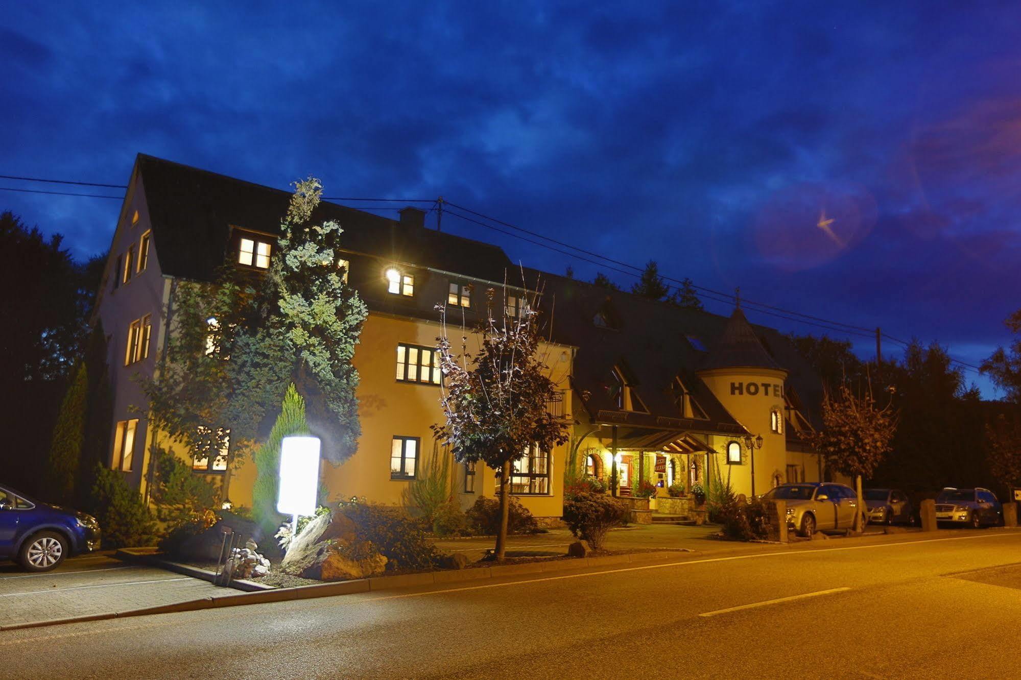 Landhotel Villa Moritz Garni Oberahr Extérieur photo
